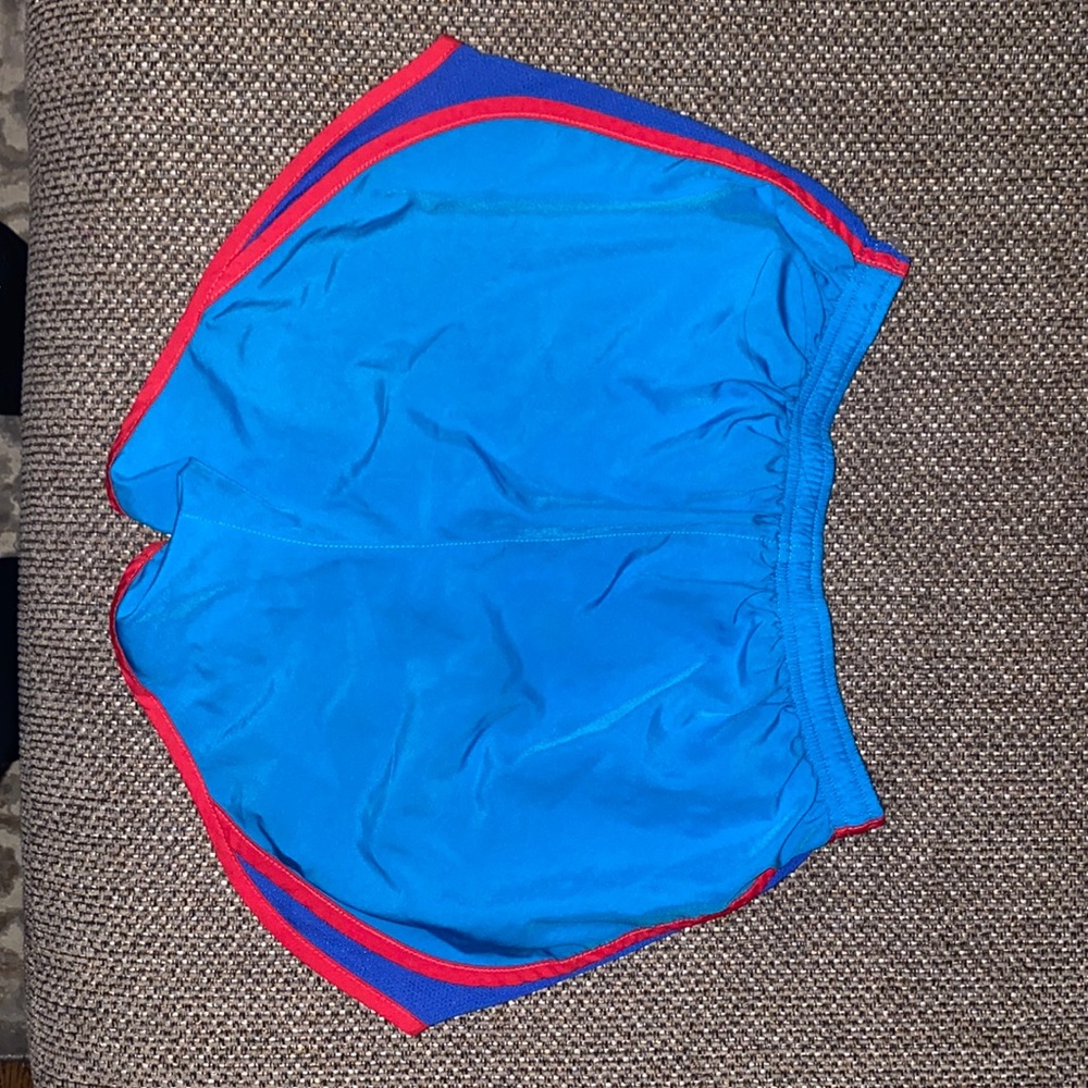 Shorts - Picture 3 of 5